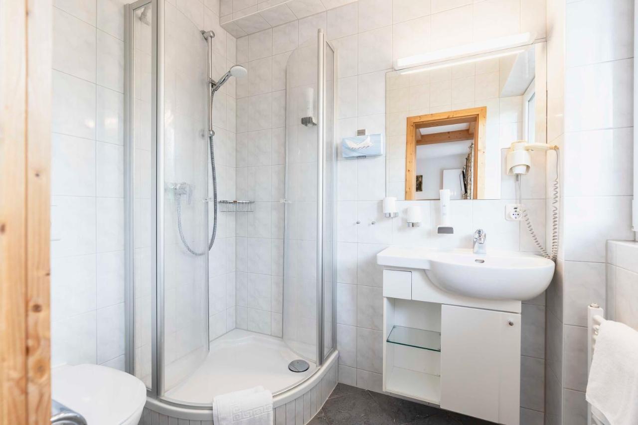 Hotel Bellevue Bad Wiessee Bagian luar foto